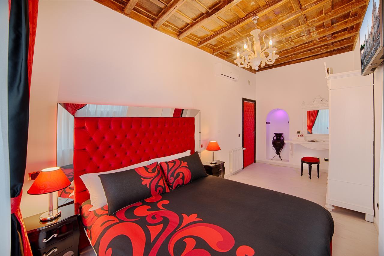 Spanish Steps Amazing Apartment โรม ภายนอก รูปภาพ