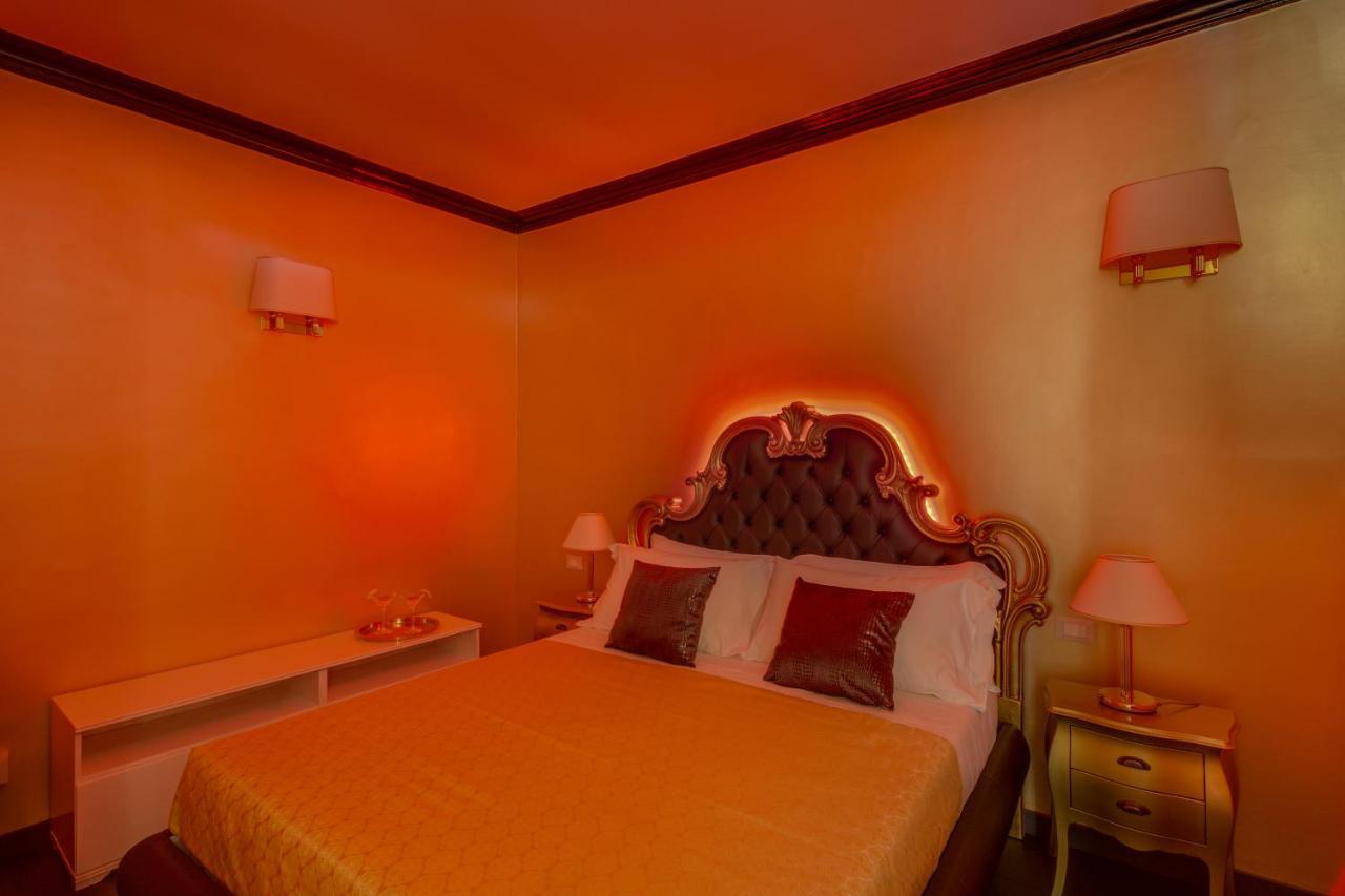 Spanish Steps Amazing Apartment โรม ภายนอก รูปภาพ