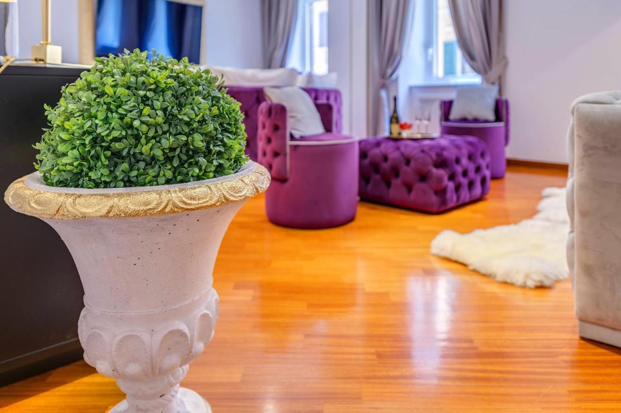 Spanish Steps Amazing Apartment โรม ภายนอก รูปภาพ